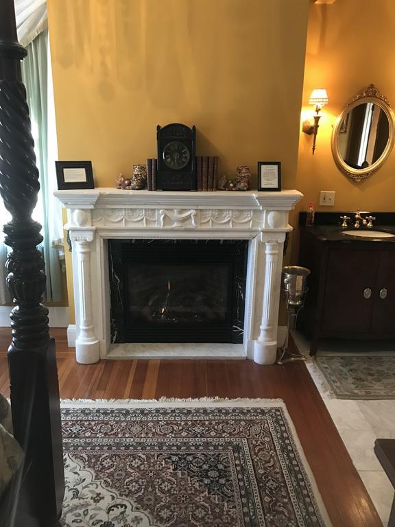 Edgewood Manor Inn Bed And Breakfast Providence Kültér fotó